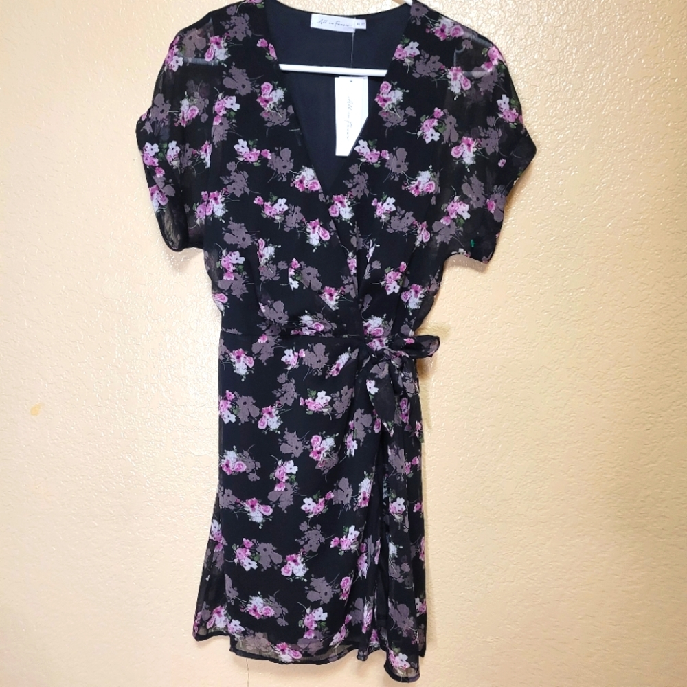 All in Favor Women Floral Wrap Front Dress Size XS
